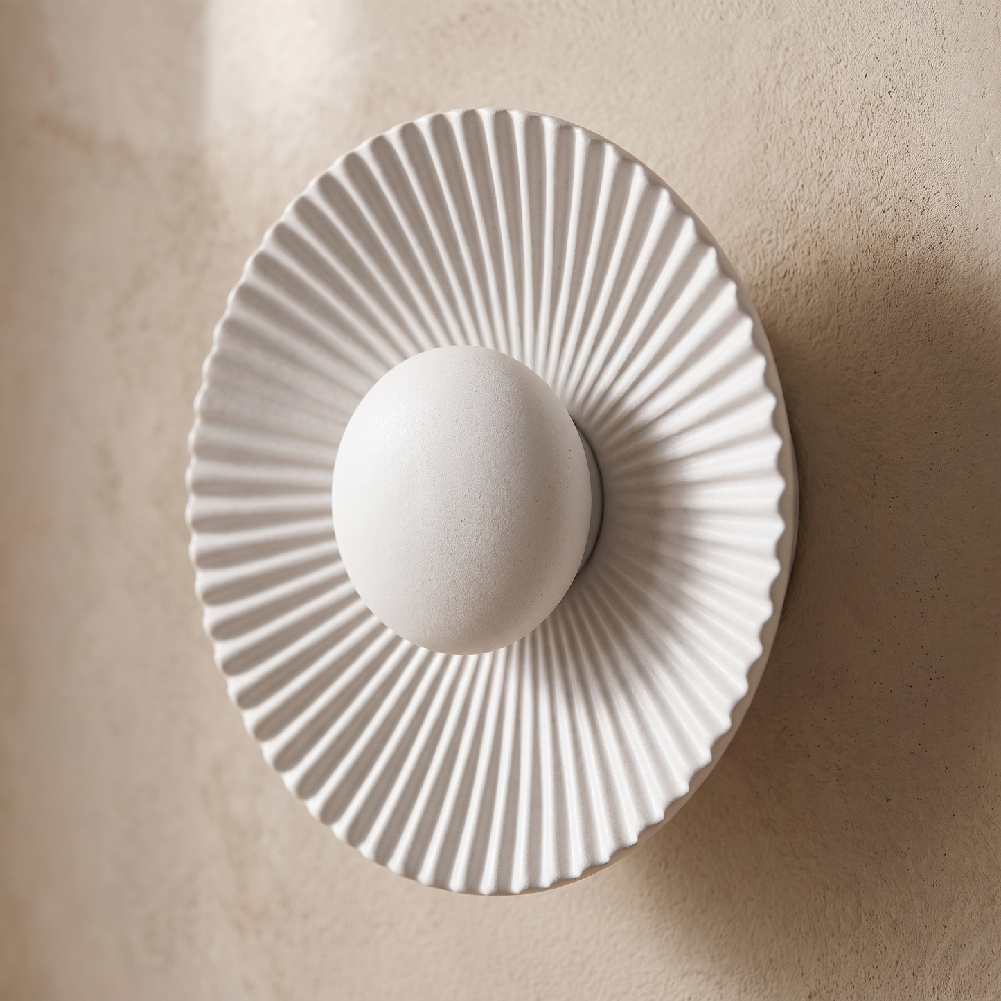 Hasna SunRay Wall Lamp Modern Metallic Sun Design